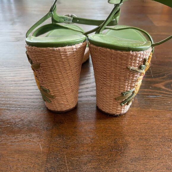 Ann Taylor Green Sunflower Wedge Sandals - Size 6.5 - Picture 9 of 11